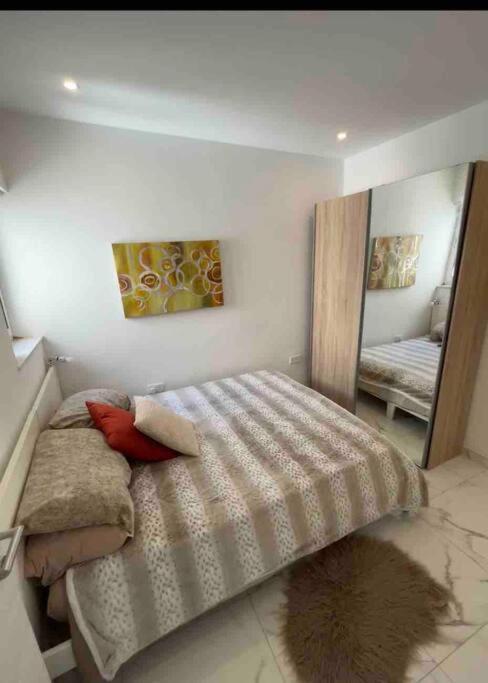 2 Bedroom Apartment In Msida, Malta Esterno foto