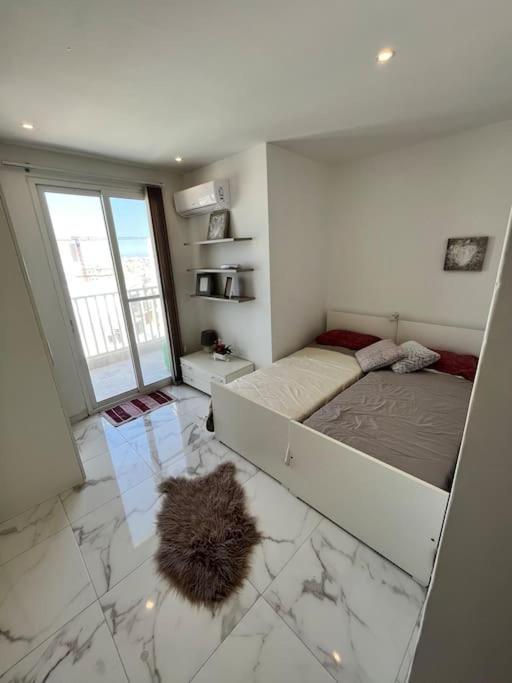 2 Bedroom Apartment In Msida, Malta Esterno foto